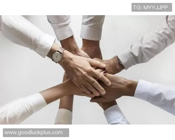 重庆足球队团队协作的精彩表现与大满贯点评分析