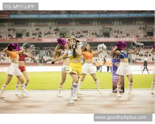 东北女人幽默调侃足球明星的趣事与生活哲学分享